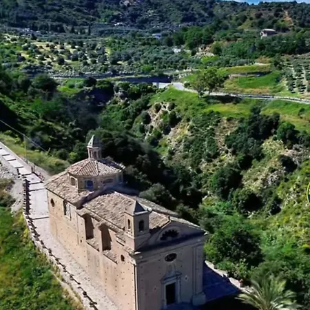 Nina's House , Nonna Lucia *