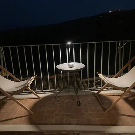 Nina's House , Nonna Lucia *